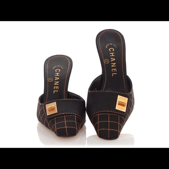 CHANEL BLACK QUILTED FABRIC MULES size 40 - Picture 3 of 9